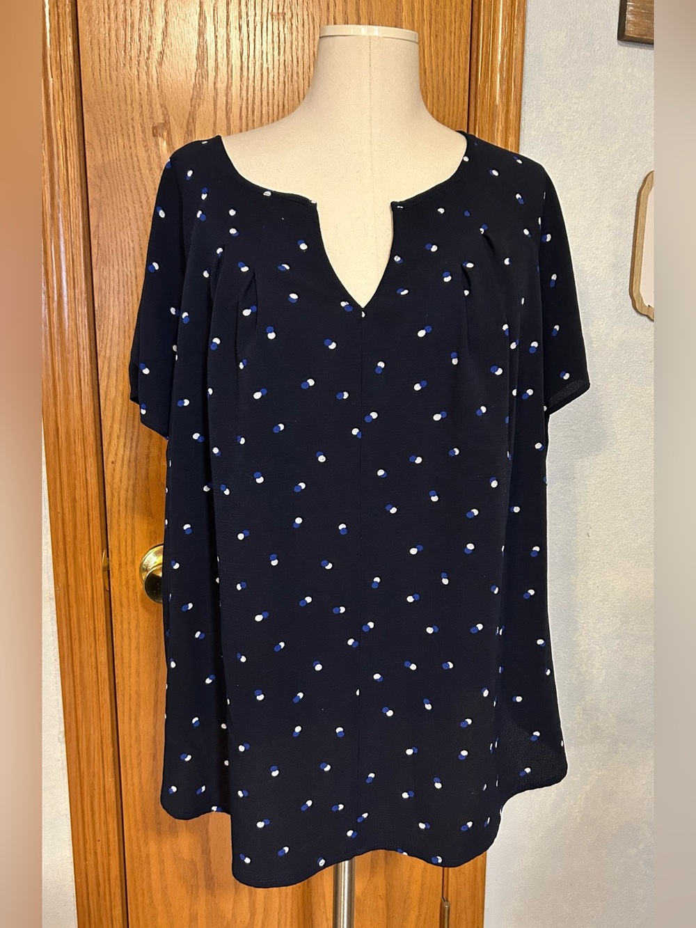 Ava & Viv Navy Blue Top - Women’s Size 2X